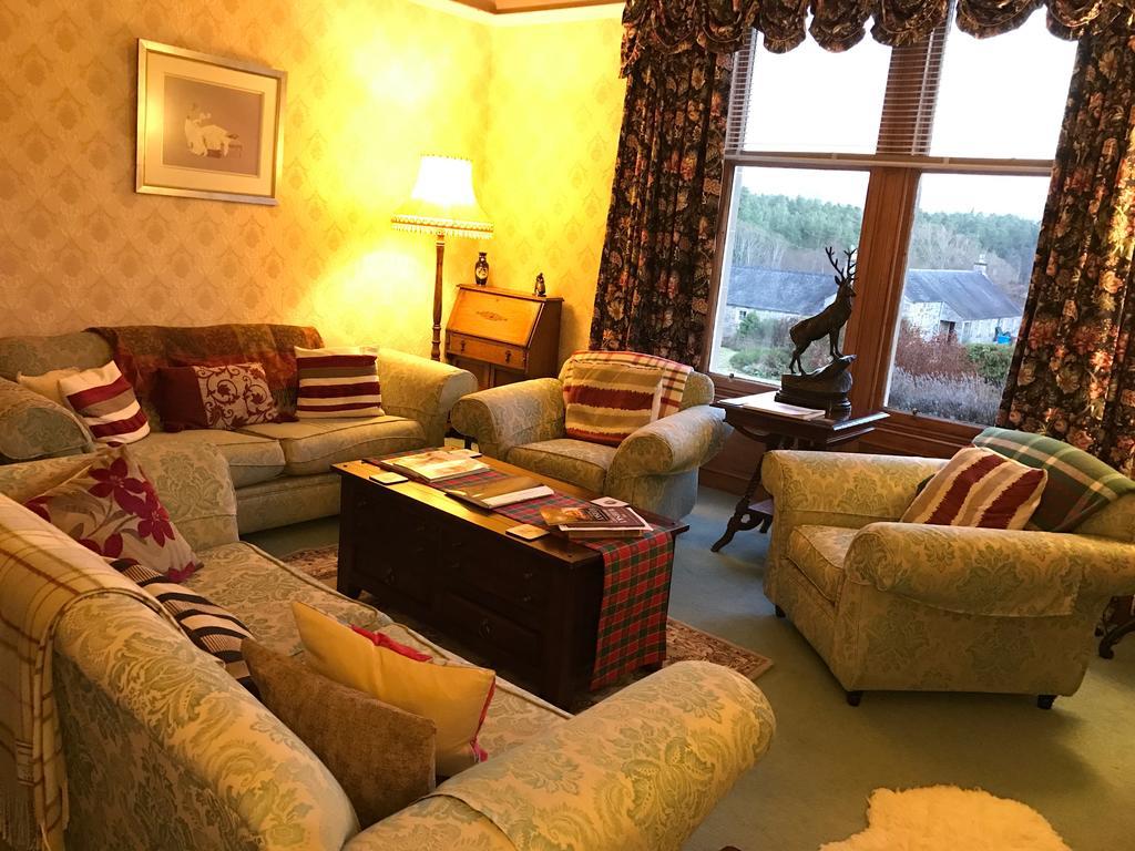 Rossmor Bed & Breakfast Grantown-on-Spey Екстериор снимка
