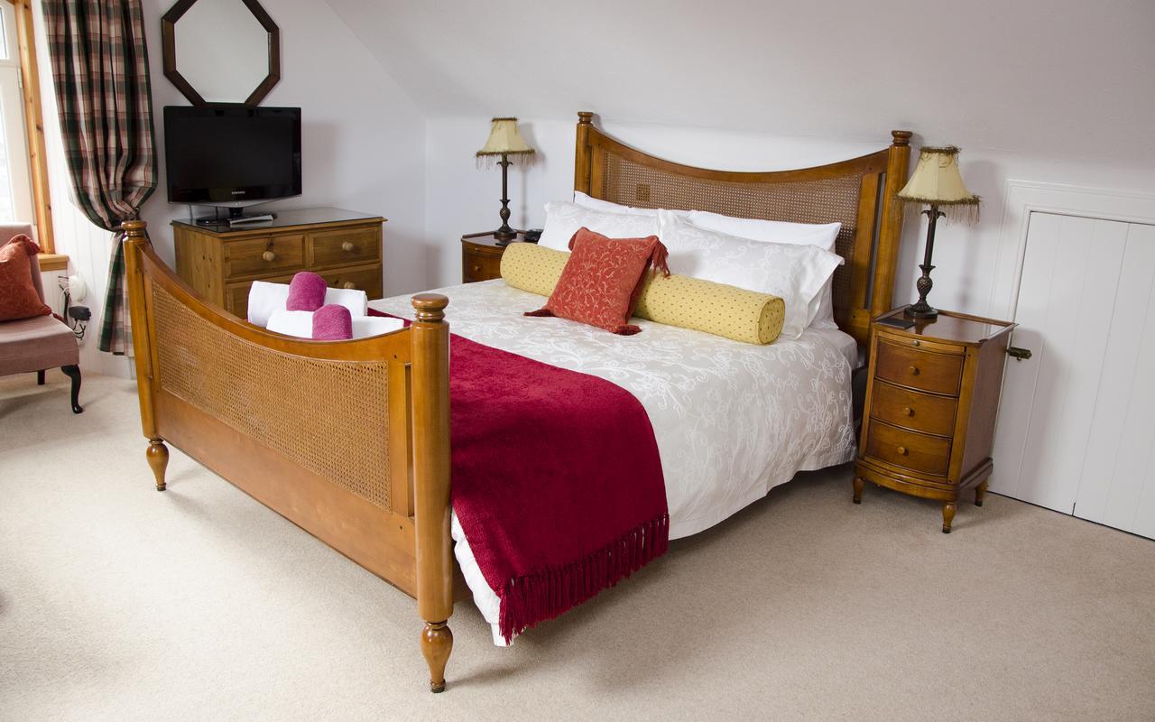 Rossmor Bed & Breakfast Grantown-on-Spey Екстериор снимка