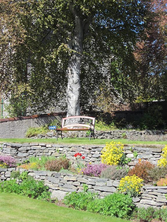 Rossmor Bed & Breakfast Grantown-on-Spey Екстериор снимка