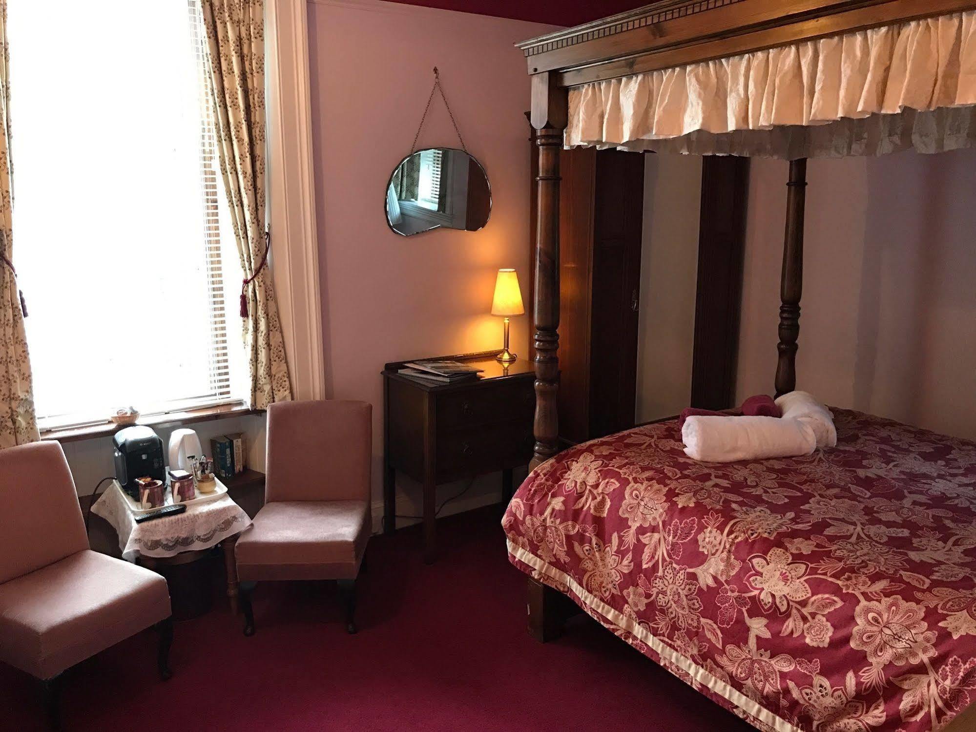 Rossmor Bed & Breakfast Grantown-on-Spey Екстериор снимка