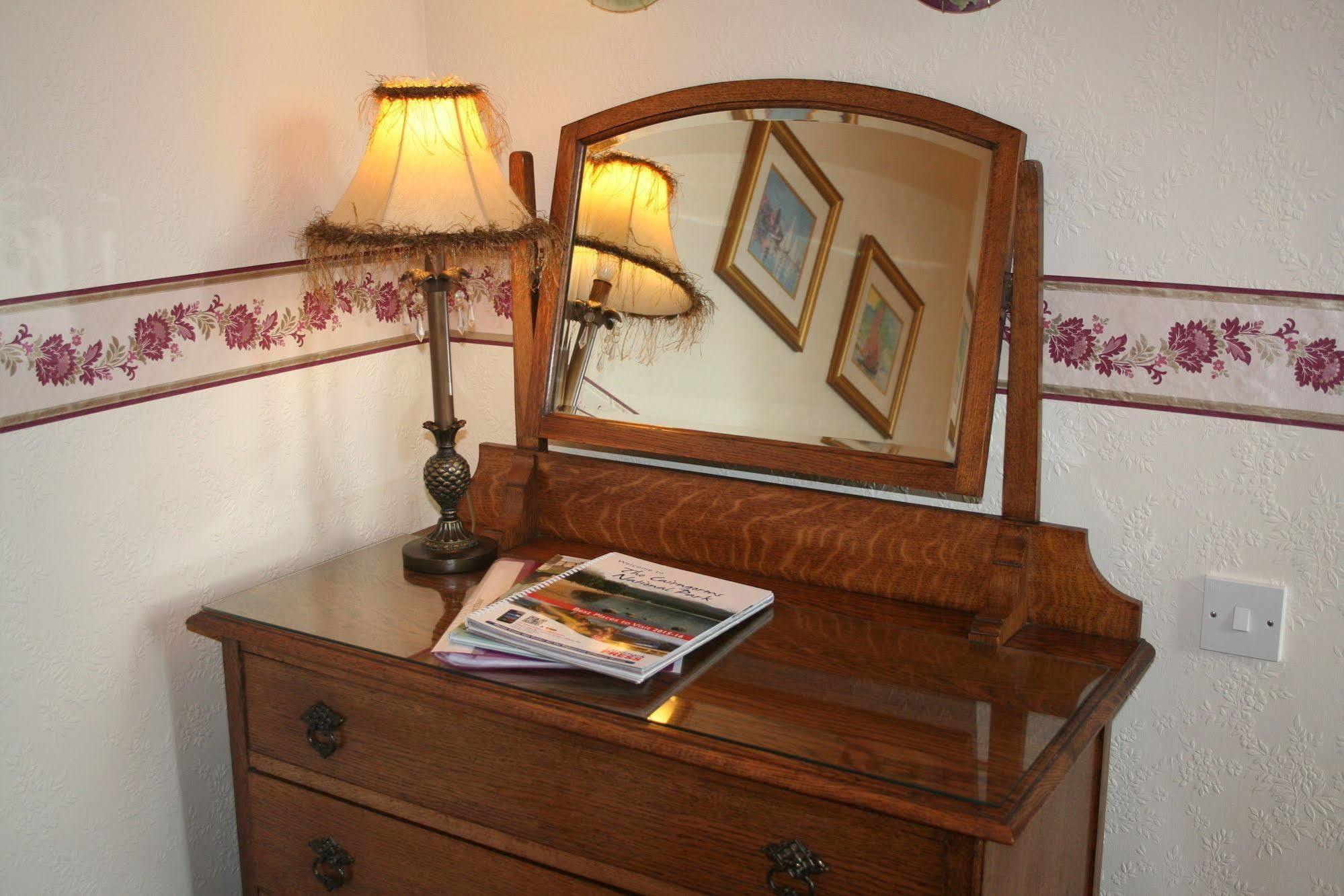 Rossmor Bed & Breakfast Grantown-on-Spey Екстериор снимка